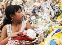 «Plastic China»: Προβολή του ντοκιμαντέρ σε Θεσσαλονίκη και Αθήνα από το Kinderdocs