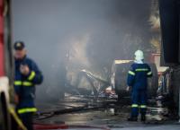 Φωτιά τώρα: Πυρκαγιά σε αποθήκη χαρτικών στην Παιανία (pics)