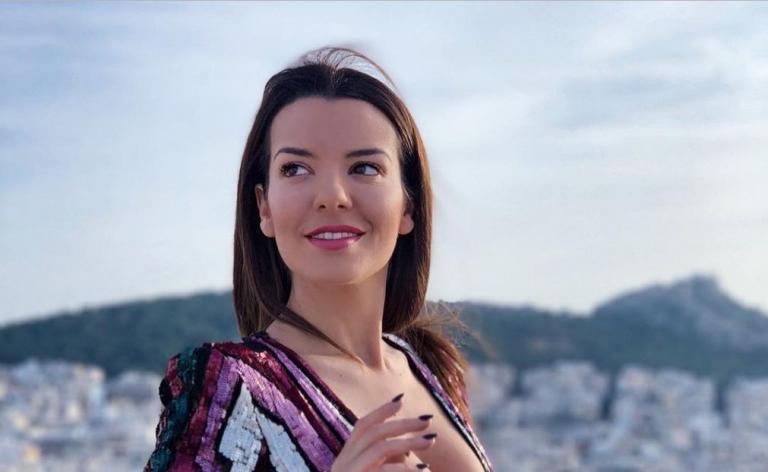 Νικολέττα Ράλλη: Το “θανατηφόρο” ντεκολτέ της που μας τάραξε [pic]