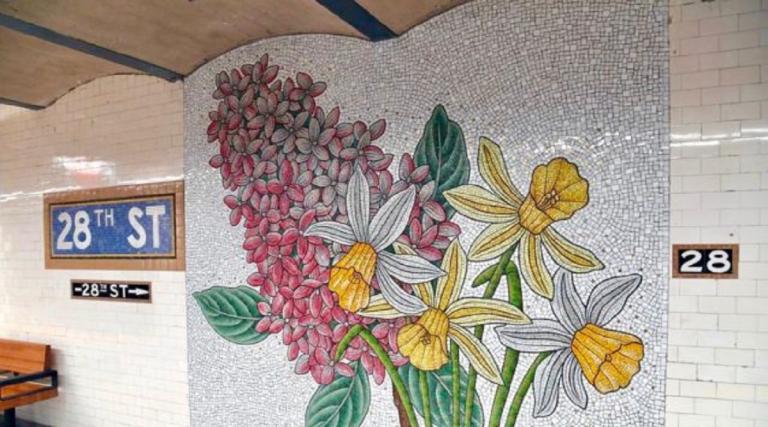 Νέα Υόρκη μετρό: Γέμισε λουλούδια ένας από τους σταθμούς (pics)