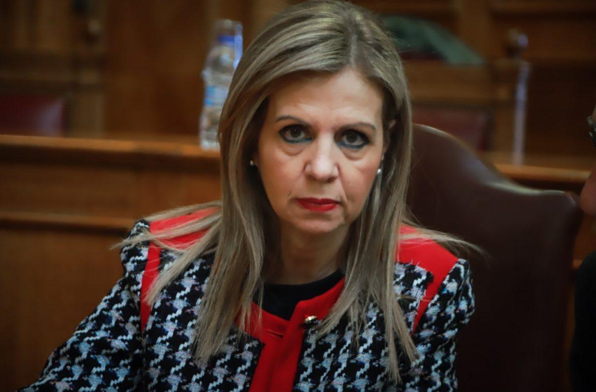Μερόπη Τζούφη: Θα κατοχυρωθεί η προκήρυξη των 10.500 μόνιμων θέσεων εκπαιδευτικών