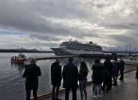 Viking Sky: Αίσιο τέλος στο θρίλερ στη Νορβηγία – Το κρουαζιερόπλοιο έφθασε στο λιμάνι του Μόλντε