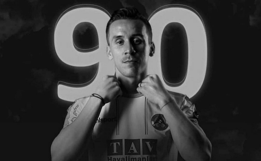 Αλάνιασπορ: Απέσυρε την φανέλα με το “90” του αδικοχαμένου Σουράλ (pic)