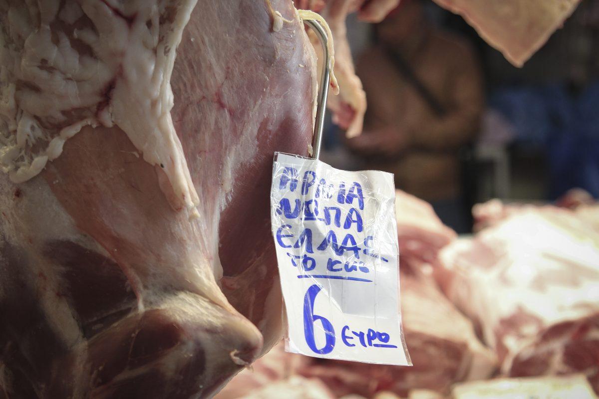 Πάσχα 2019: Στα περσινά επίπεδα το κόστος για το πασχαλινό τραπέζι