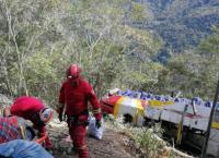 Τραγωδία στη Βολιβία: 25 νεκροί από πτώση λεωφορείου σε χαράδρα