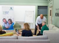 Cosmote: Δωρεάν μαθήματα νέων τεχνολογιών για ανθρώπους μεγαλύτερης ηλικίας (vid)