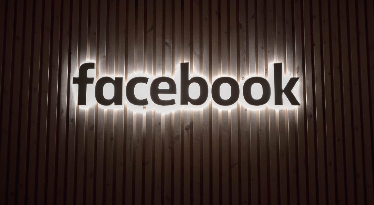 Facebook: Προωθεί νέα λειτουργία για σεβασμό στους νεκρούς χρήστες