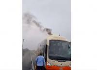 Φωτιά σε λεωφορείο του ΚΤΕΛ Θεσσαλονίκης (vid)