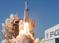 Falcon Heavy: Επέστρεψε από το διάστημα, αλλά χάθηκε στη θάλασσα λόγω φουρτούνας