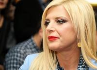Μαρίνα Πατούλη: “Είναι αφροδισιακό το να βιδώνει ο άντρας μια λάμπα” (vid)