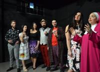 Θεατρικές παραστάσεις: “Ροδάκινο Κομπόστα” του Miguel Mihura