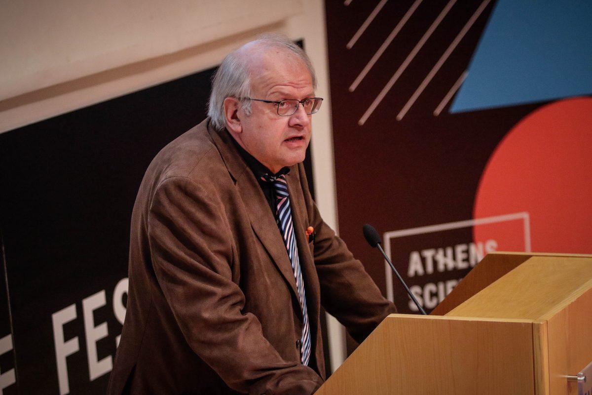 Σεισμός: “Ό,τι είναι να γίνει θα γίνει σε ένα μήνα” προειδοποιεί ο  Άκης Τσελέντης