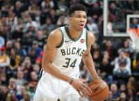 Αντετοκούνμπο: “Στα πλάνα των Λέικερς”