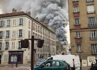 Φωτιά τώρα: Μεγάλη πυρκαγιά στην πόλη των Βερσαλλιών