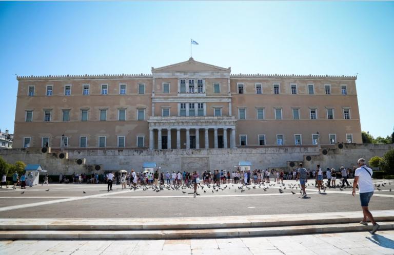 Τηλεφώνημα για βόμβα στη Βουλή