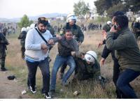 Διαβατά: Ένταση και επεισόδια μεταξύ προσφύγων και αστυνομίας στο κέντρο φιλοξενίας