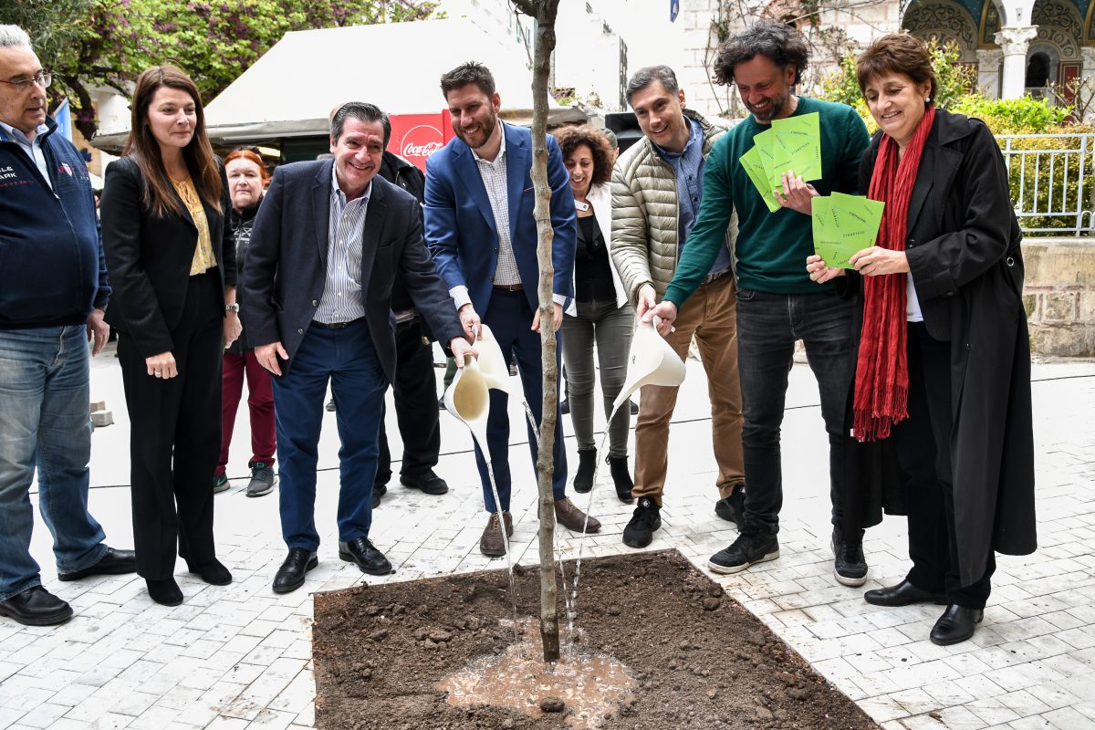 Δήμος Αθηναίων: Νέα πλατεία “ζωντανεύει” το Εμπορικό Τρίγωνο