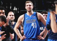 Όταν ο Ντιρκ Νοβίτσκι πέτυχε 24 στα 25 τρίποντα (vids)