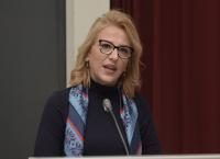 Ρένα Δούρου: Καταγγέλλει κακόβουλη και παραπλανητική εκστρατεία με sms, από δήθεν λογαριασμό της