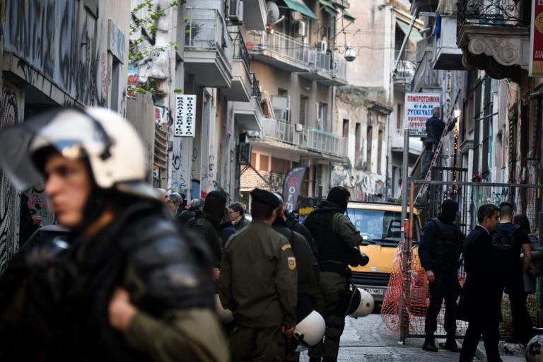 Εξάρχεια: Βίντεο ντοκουμέντο από τις συγκρούσεις αναρχικών και ΜΑΤ