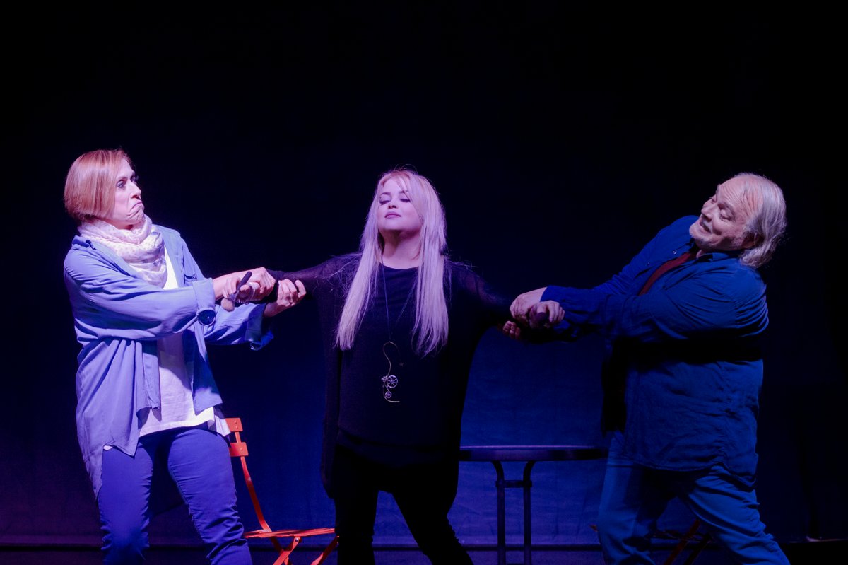 Θέατρο προτάσεις: “Γάμος σημαίνει…”, μία μαύρη κωμωδία του Θανάση Χλιάρα