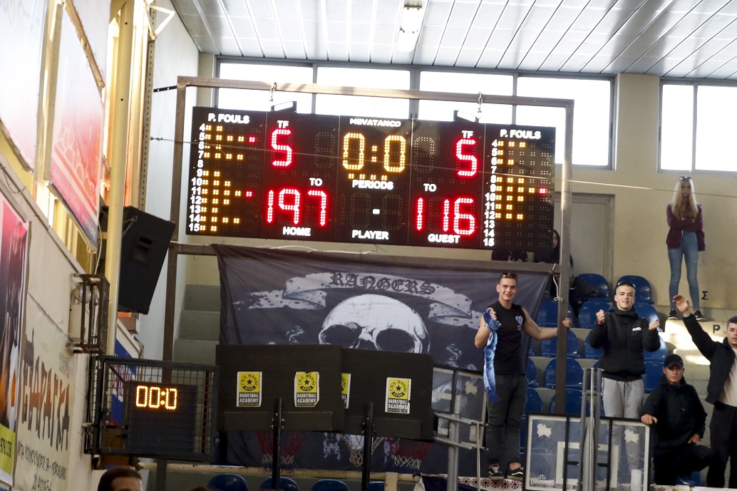 Ιωνικός Νίκαιας – Εθνικός 197-116: Μυθικό σκορ και 61 πόντοι από τον Καράμπουλα