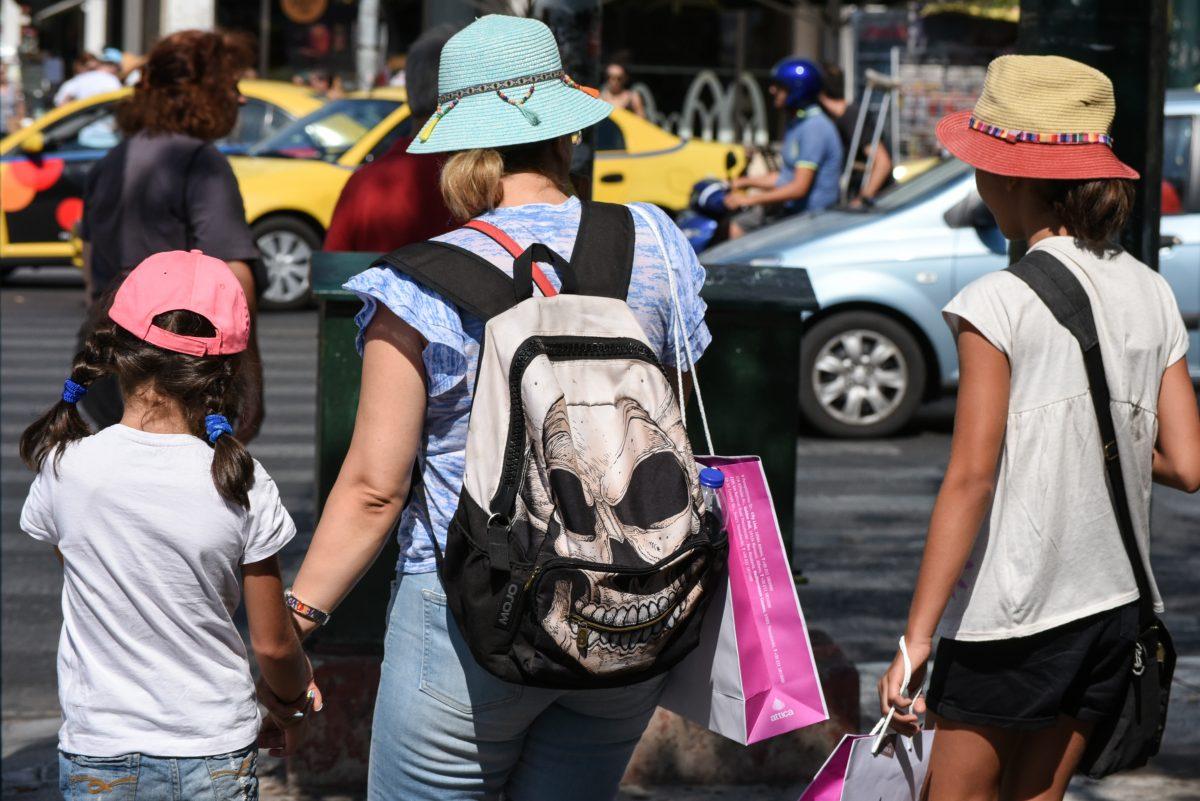 Καιρός Αθήνα: Ολοένα μεγαλύτερος ο θερμικός κίνδυνος για τον πληθυσμό της πρωτεύουσας