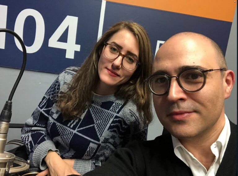 Υποψήφια του Γερουλάνου πόσταρε βίντεο ενάντια στα σουτιέν με ενίσχυση