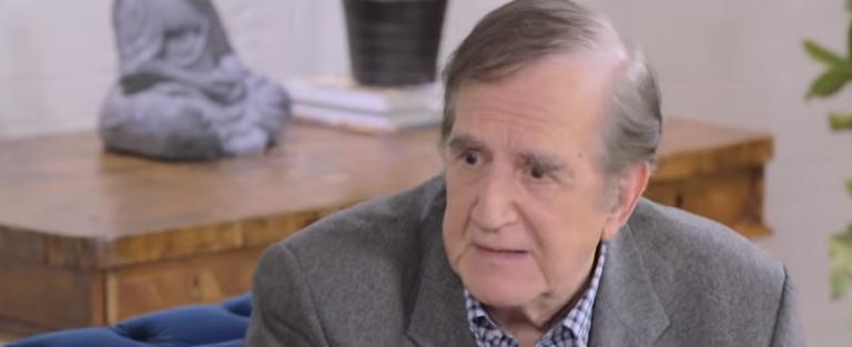 Γιώργος Κωνσταντίνου: Θυμάται αξέχαστες στιγμές του ελληνικού κινηματογράφου στο “Βινύλιο”