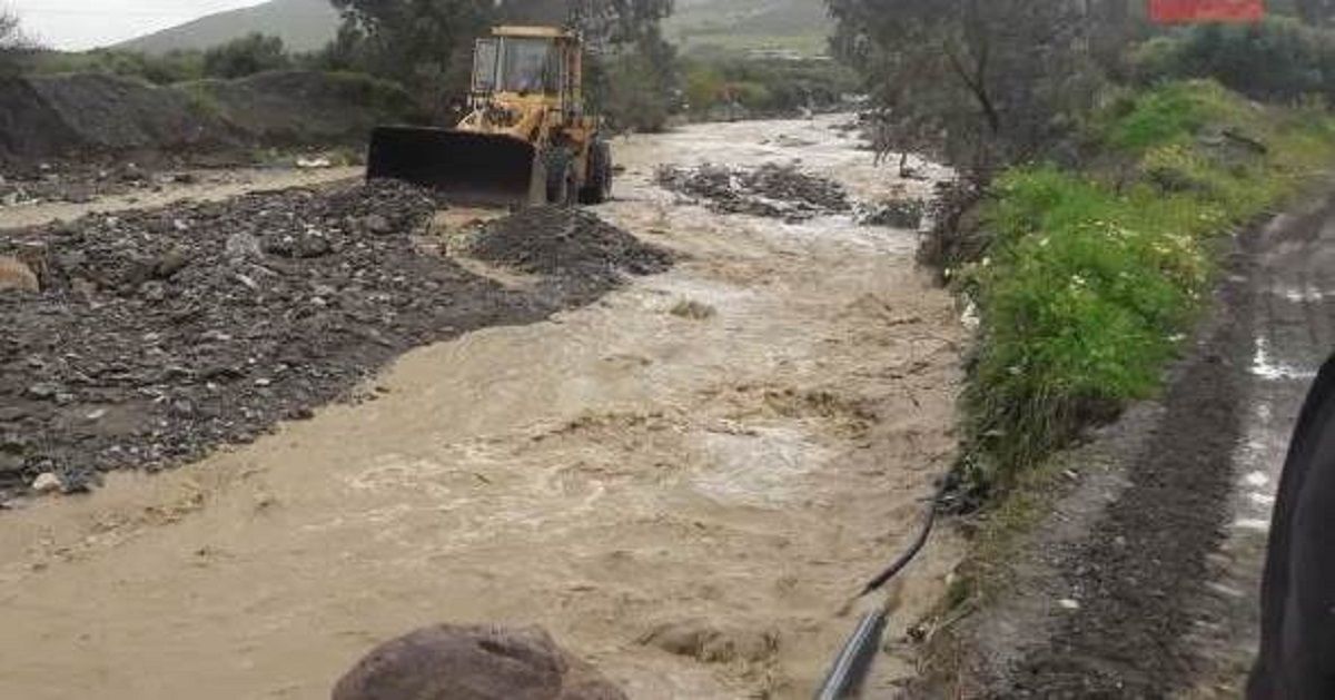 Κρήτη Κακοκαιρία: Εγκλωβισμένοι άνθρωποι στο Λασίθι – Έχουν ανέβει σε ταράτσα για να σωθούν