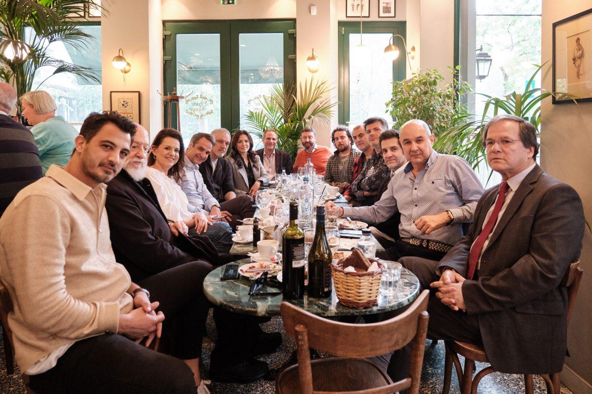 Άσμα 450+: Έξαλλοι οι δημιουργοί με τον Κυριάκου Μητσοτάκη – Επικίνδυνο και παραπλανητικό το βίντεο