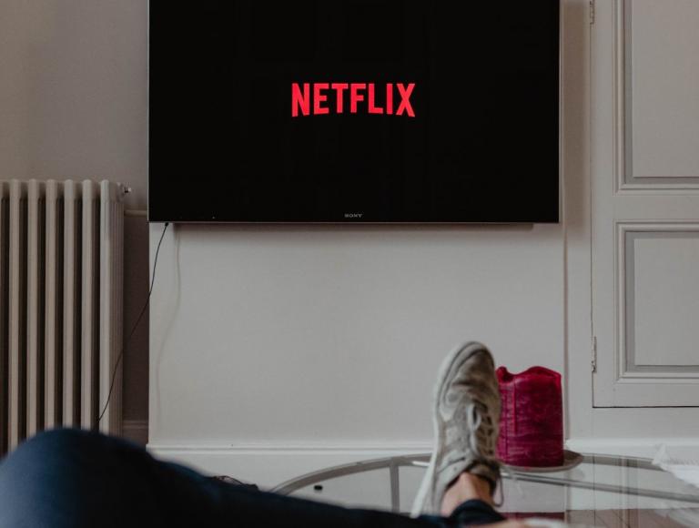 Netflix: Θα «επανεξετάσει» τις επενδύσεις του στην Τζόρτζια αν εφαρμοστεί ο νόμος για τις αμβλώσεις