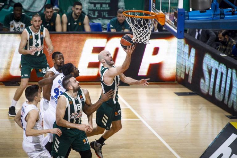 Ο «Εξάστερος» θέλει να ρίξει από το θρόνο τη «Βασίλισσα»