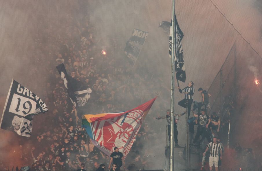 ΠΑΟΚ: Σκαρφαλώνουν για να μπουν στην Τούμπα! (pics)