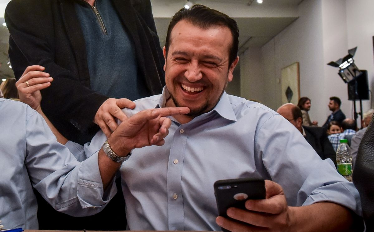 Ο Παππάς πάει το τρολάρισμα σε άλλο επίπεδο με βίντεο των “Ράδιο Αρβύλα”