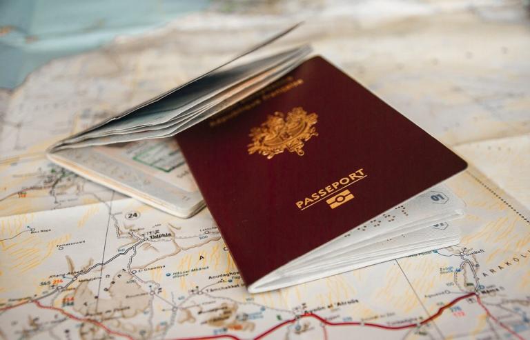 Διαβατήρια: Υπάρχουν μόνο 4 χρώματα – Τι συμβολίζουν