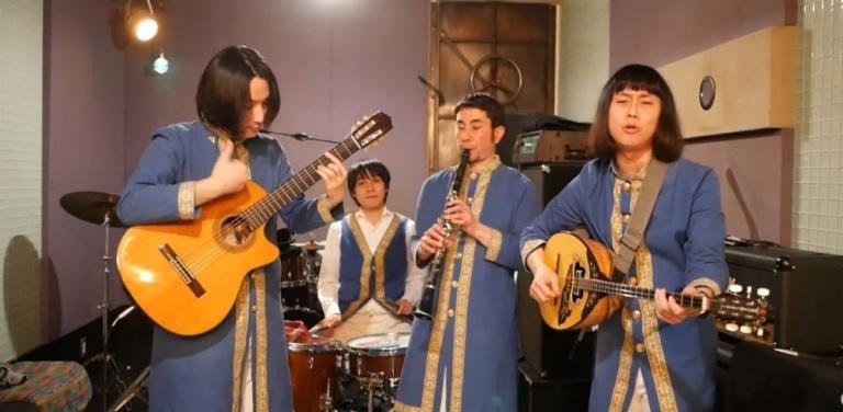 Επέστρεψαν: Το γιαπωνέζικο συγκρότημα τραγουδά “Μπήκαν τα γίδια στο μαντρί”