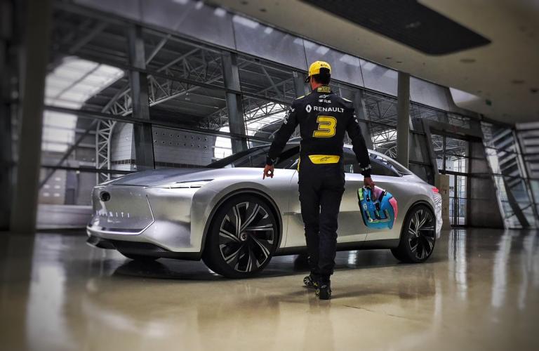 Qs Inspiration: Η Infiniti έδωσε στη δημοσιότητα την πρώτη εικόνα του