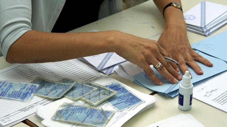 Νέες ταυτότητες: Επιστρέφουν τα δακτυλικά αποτυπώματα – Όλες οι αλλαγές