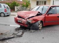 Τροχαίο στη Λαμία: Σφοδρή σύγκρουση ΙΧ με φορτηγάκι (pics)