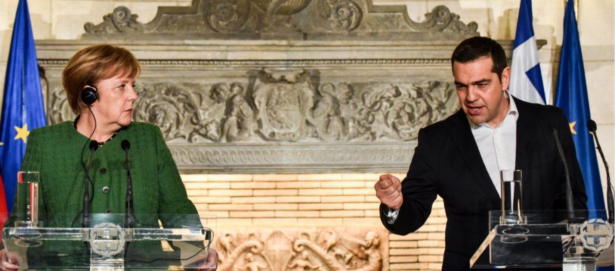 Handelsblatt για γερμανικές αποζημιώσεις: Ο Τσίπρας εντείνει την πίεση στη Μέρκελ