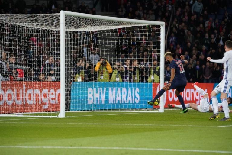 Χαμένες ευκαιρίες για γκολ από αυτές που “δεν χάνονται” [vids]