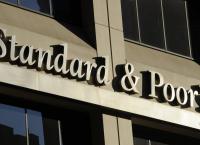 S&P για το ελληνικό χρέος: Στο Β+ με θετική προοπτική