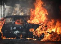 Εξάρχεια: Νέος κύκλος επεισοδίων – Επίθεση και στα γραφεία του ΣΥΡΙΖΑ
