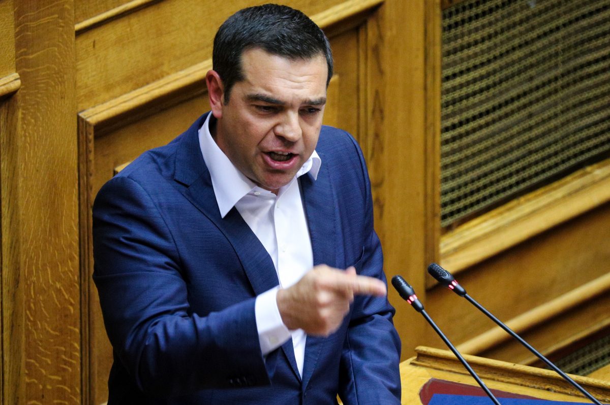 Bloomberg: Κίνδυνος κυρώσεων για την Ελλάδα μετά τις εξαγγελίες Τσίπρα