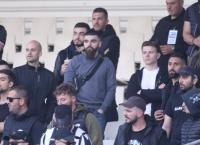ΠΑΟΚ – ΑΕΚ: Μαζί με τους οπαδούς του Δικεφάλου ο Γιώργος Σαββίδης