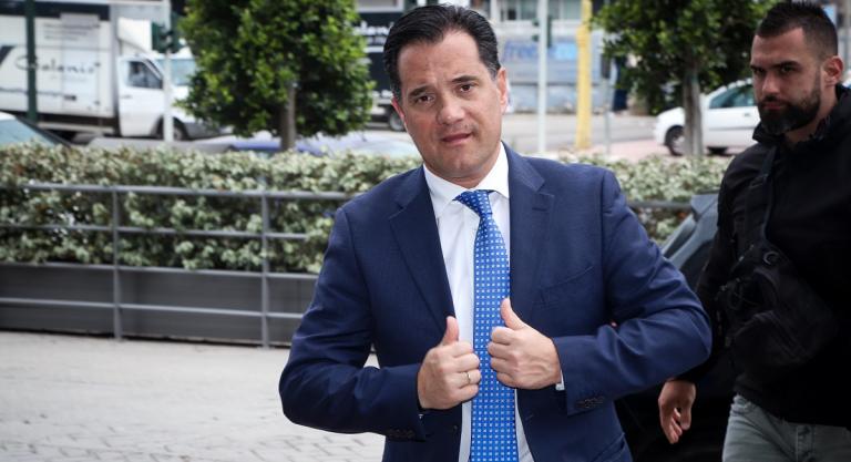 Άδωνις για Τσίπρα: “Παράνομες οι διακοπές του στη θαλαμηγό αν δεν δηλώθηκαν” (vid)
