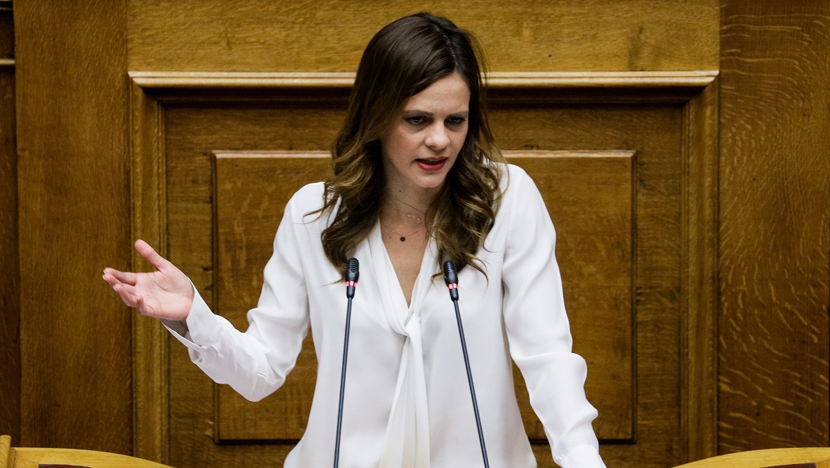 13η Σύνταξη: “Στις 20 Μαΐου θα γίνει η καταβολή της”, είπε η Αχτσιόγλου