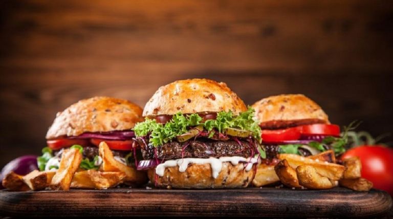 Burger Fest: Η γιορτή του μπέργκερ ξεκίνησε στη Θεσσαλονίκη