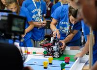 Oλυμπιάδα Εκπαιδευτικής Ρομποτικής: Μαθητές από όλο τον κόσμο φτιάχνουν τις έξυπνες πόλεις του μέλλοντος